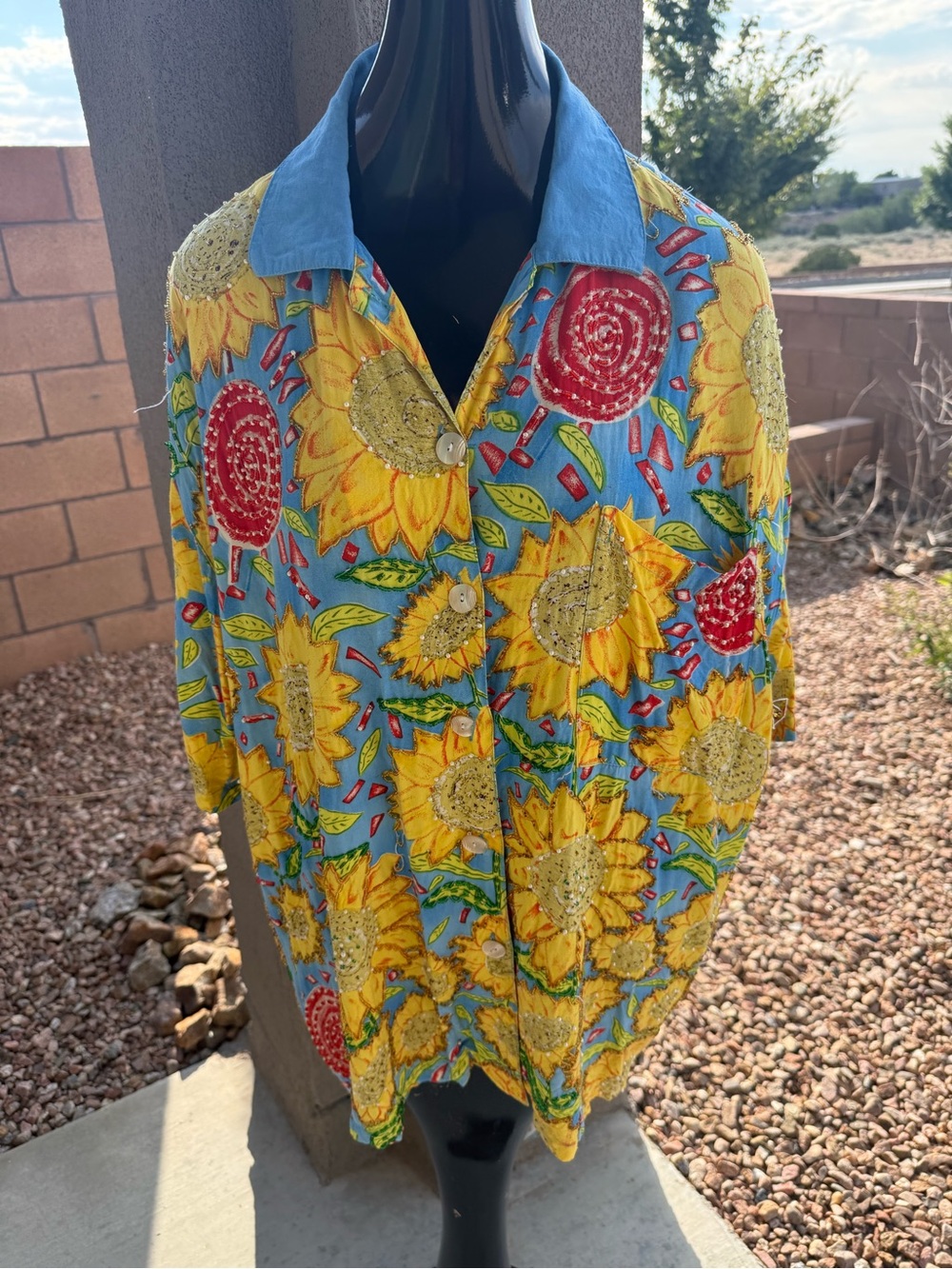 VTGE We Be Bop 1X Sunflower Beaded Appliqué Blouse 100% Rayon Blue Colorful Boho